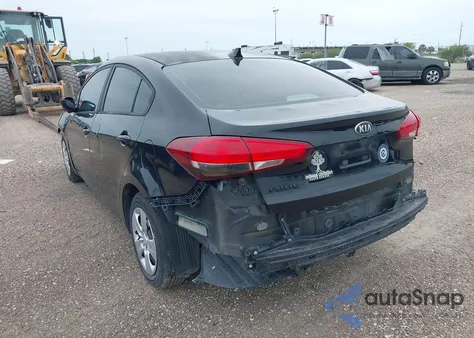 2017 Kia Forte Lx z USA, uszkodzony, nr VIN 3KPFL4A70HE028310